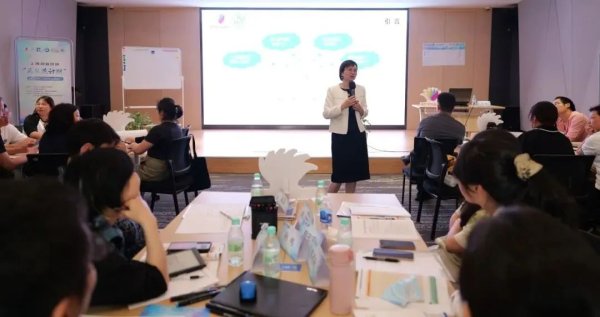云燚网 搭平台、拓路径、送政策，长风精准帮扶促就业→